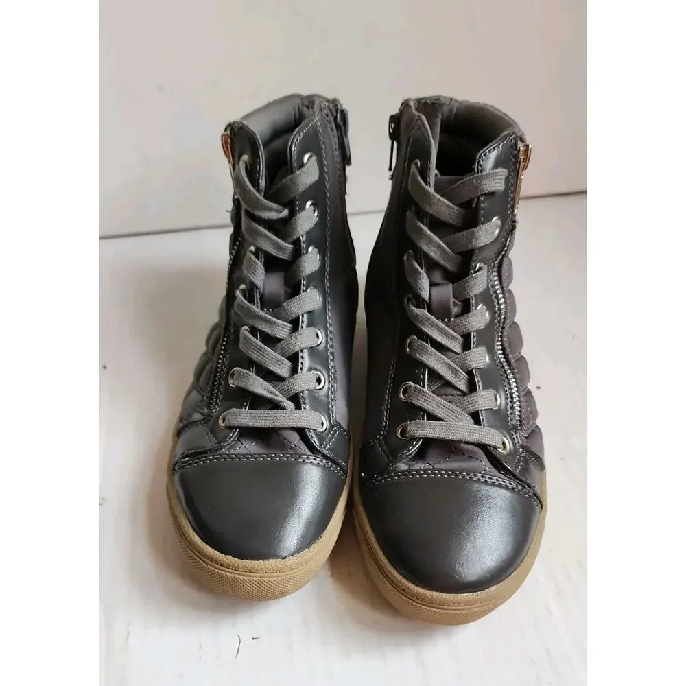Juicy Couture Women's Size 8 Vareen Grey Quilted High-Top Sneakers Side Zip Y2K